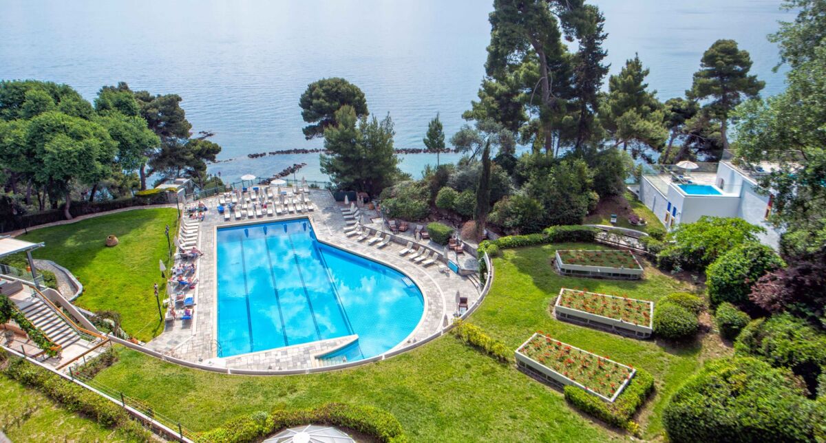 Wczasy na Korfu: tydzień w 5* hotelu przy plaży z wliczonym wyżywieniem za 2231 PLN (wylot z Warszawy)