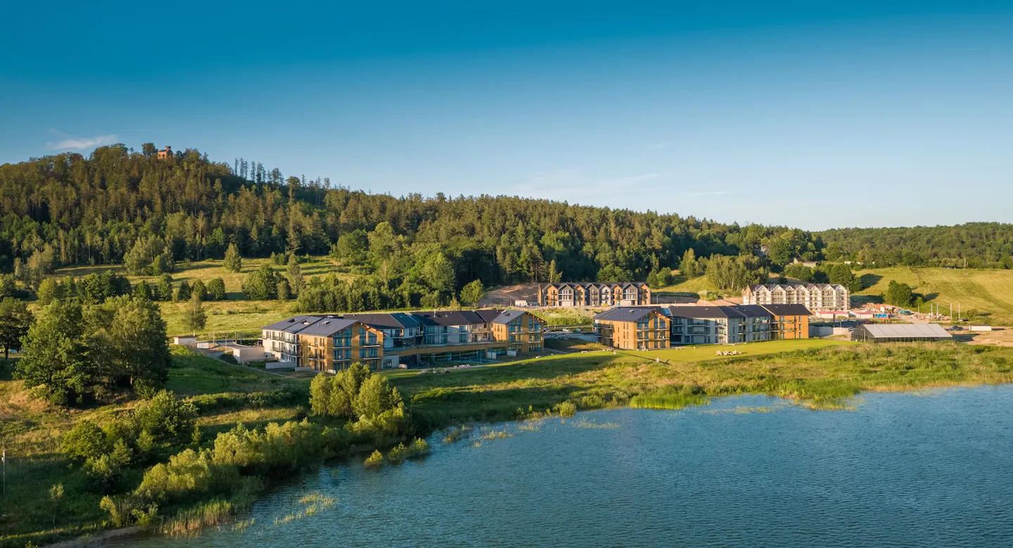 Luksus w sercu Karkonoszy: 4* Lake Hill Resort & Spa ze śniadaniami od 389 PLN/pokój
