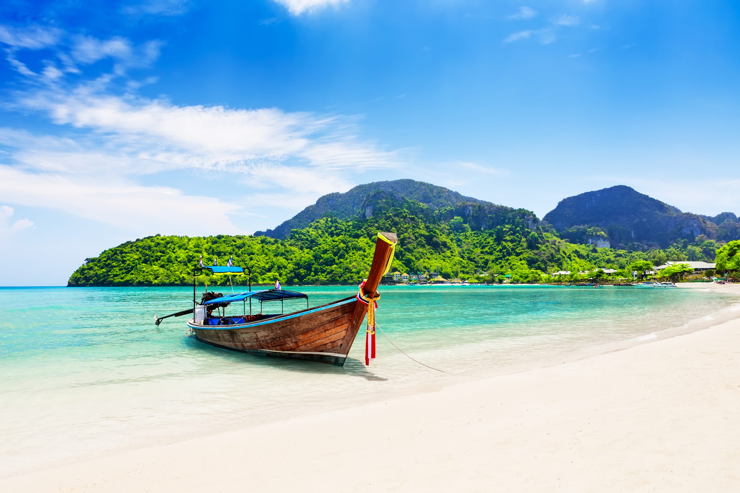 Majówka na wyspie Phuket za 2513 PLN! W cenie loty z Berlina + noclegi 4* hotelu ze śniadaniami