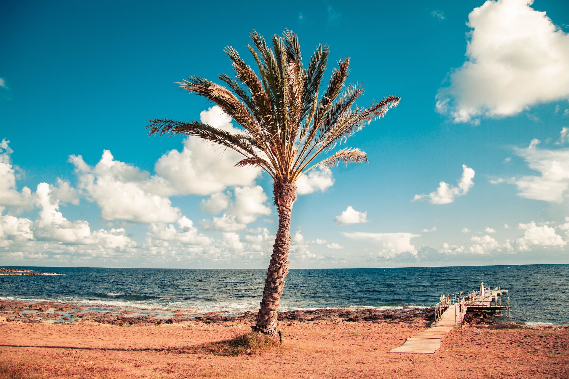 Tygodniowe all inclusive w 4* hotelu na Cyprze za 2434 PLN. Wyloty z 5 miast