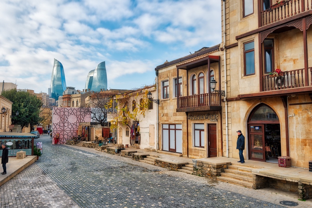 City break w Baku za 905 PLN. Bezpośrednio PLL LOT z Warszawy + 4* hotel ze śniadaniami