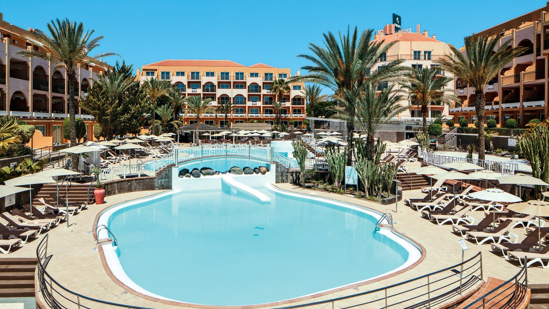 Last minute na Wyspach Kanaryjskich: tygodniowe wczasy z all inclusive od 2499 PLN (wyloty z 2 miast)