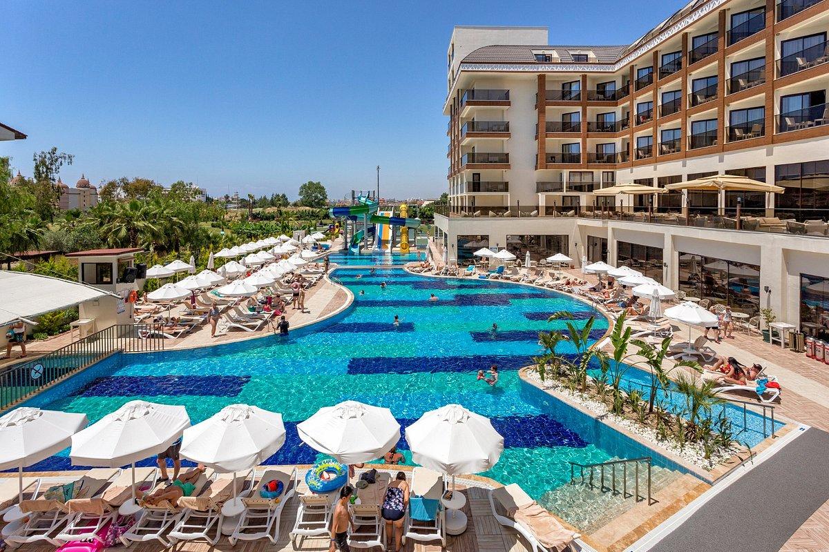 Majówka w Turcji: tydzień w 5* hotelu z all inclusive od 2609 PLN. Wyloty z 2 miast