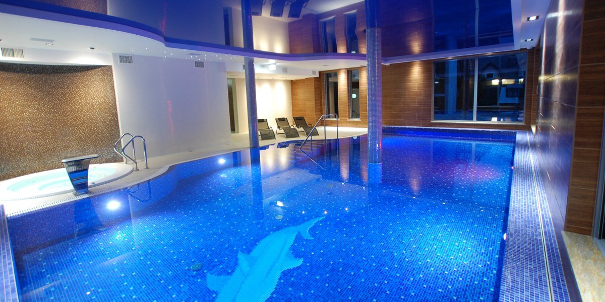 Noclegi nad morzem w dobrej cenie: hotel Puchacz SPA z wyżywieniem od 199 PLN/pokój