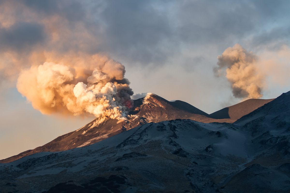Etna się przebudziła! Lotnisko na Sycylii zamknięte z powodu erupcji wulkanu