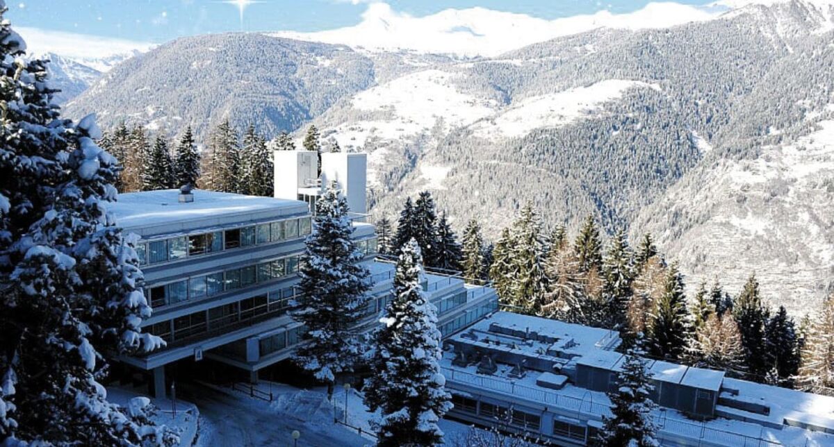 7 dni w 3* hotelu przy stoku narciarskim we włoskich Dolomitach z wliczonym wyżywieniem za 3496 PLN. Wylot z Warszawy