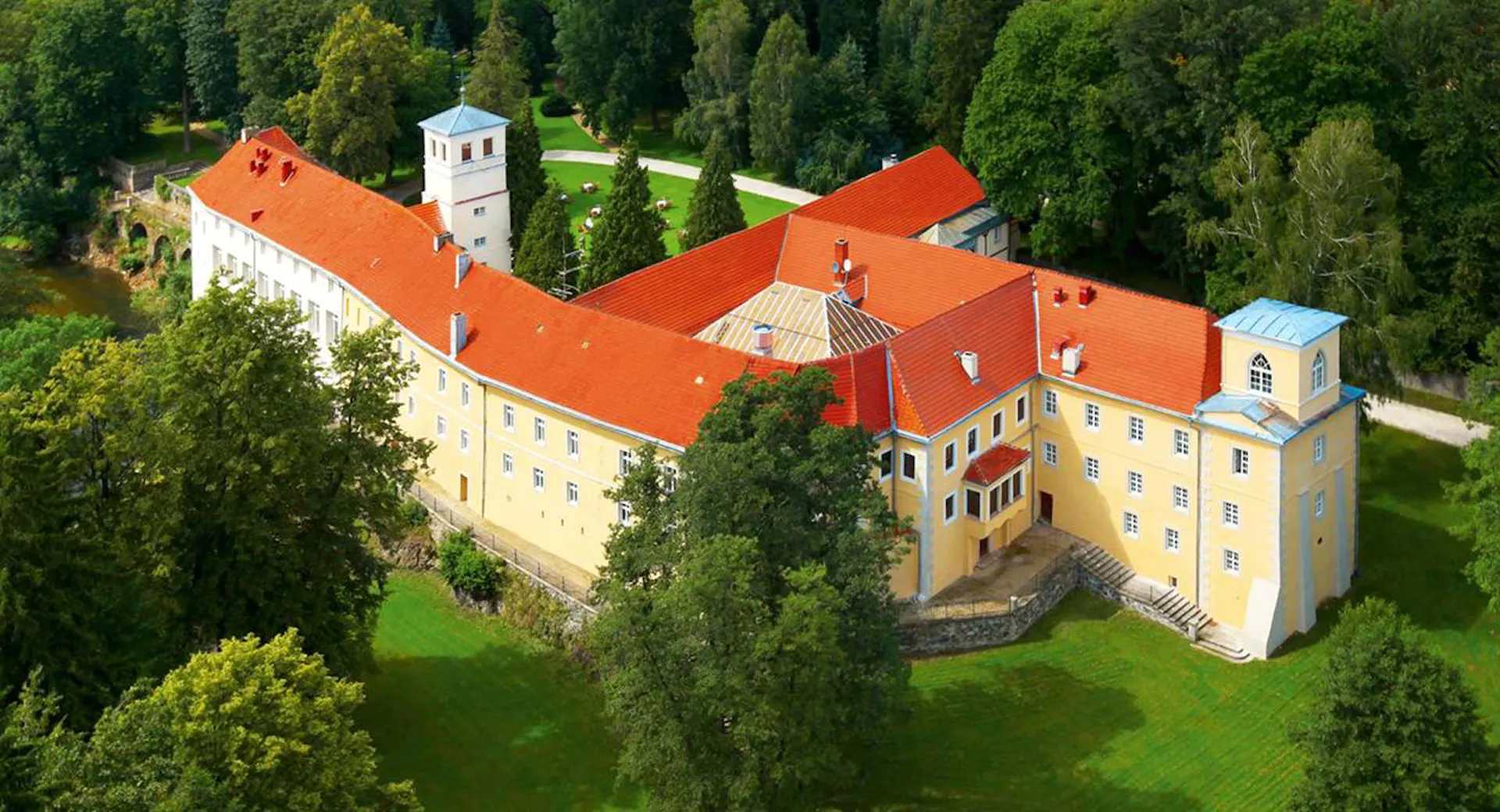 Happy Hours w Travelist.pl: znakomite noclegi w całej Polsce od 209 PLN/pokój