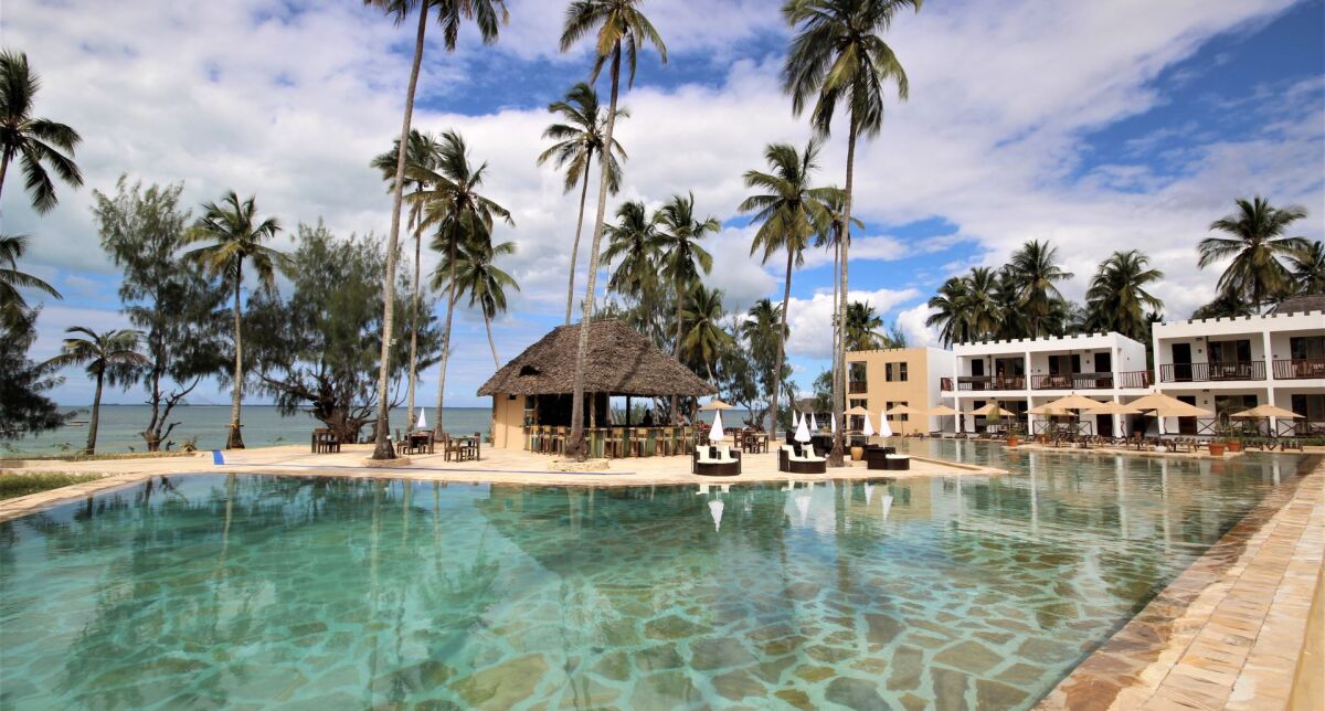 Lato na Zanzibarze: wczasy w 4* hotelu z all inclusive za 4883 PLN. Wylot z Warszawy