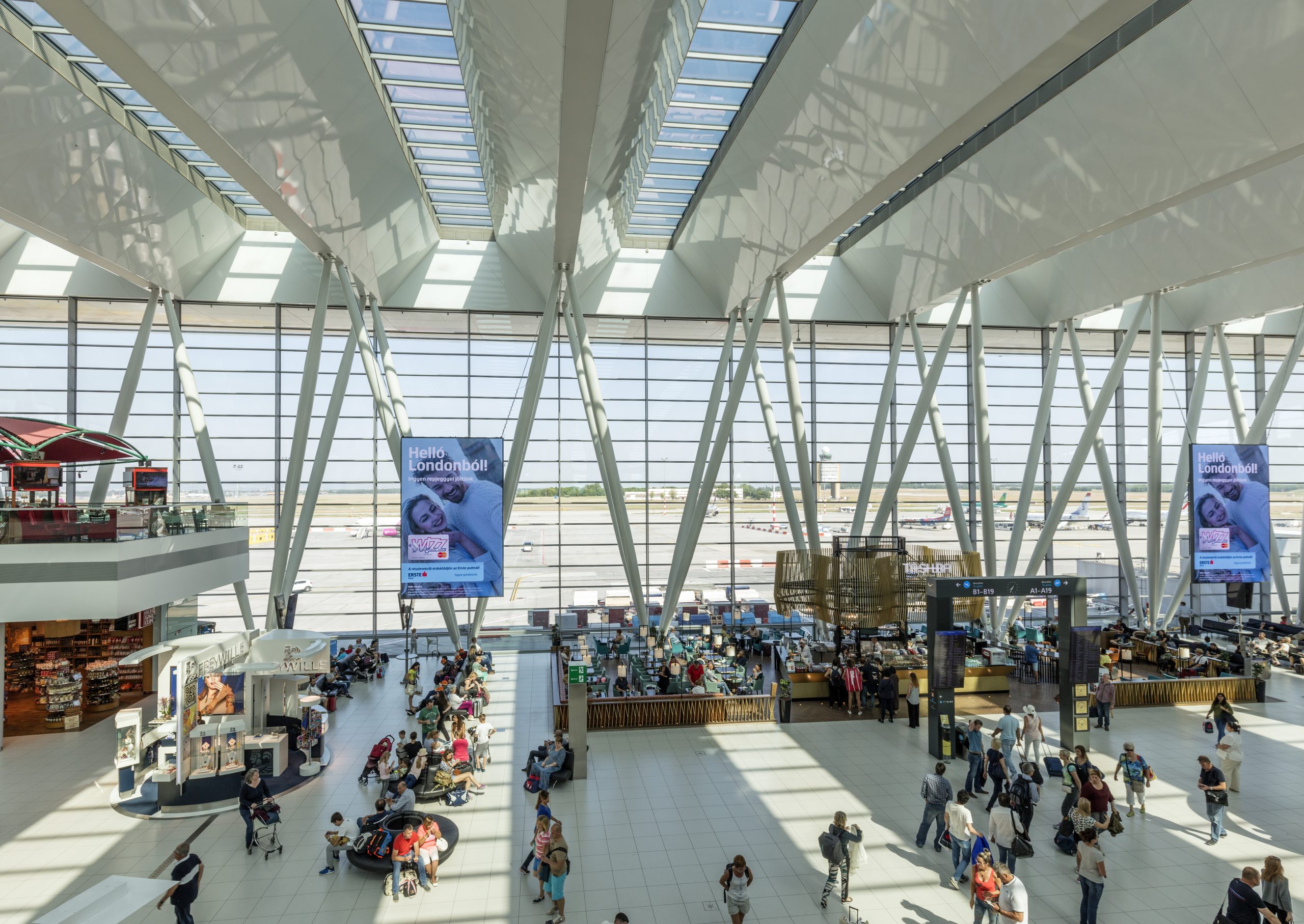 Nasze bratanki tęsknią za hitowymi trasami LOT. Ich powrót to numer 1 na ich liście priorytetów!