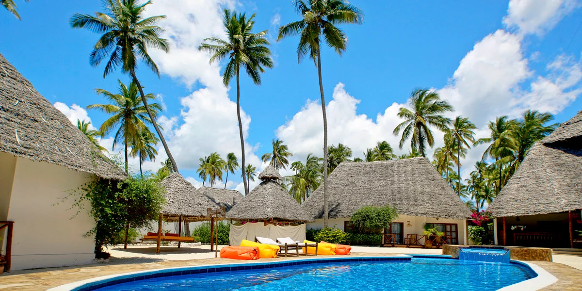 Lato na Zanzibarze: 4* hotel z wyżywieniem za 4349 PLN. Wylot z Poznania