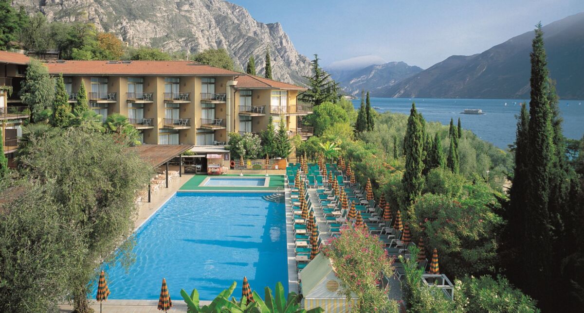 Majówka we Włoszech: 7 dni nad Gardą w 4* hotelu z all inclusive za 2394 PLN