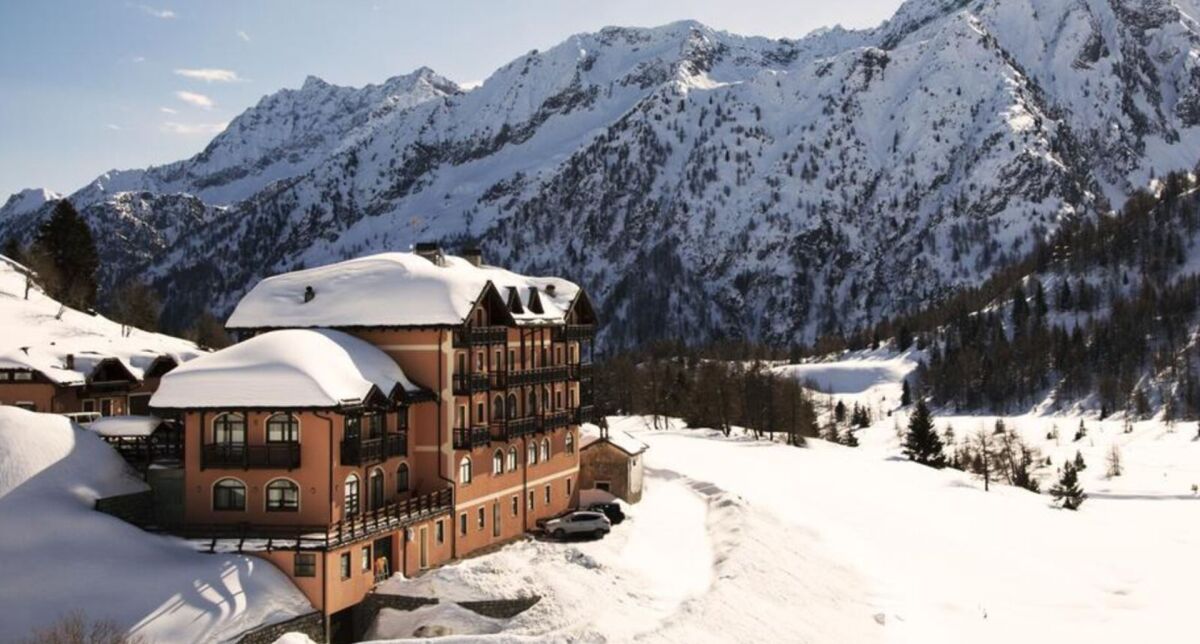 Białe szaleństwo we Włoszech: tydzień z wyżywieniem w hotelu w Dolomitach za 1353 PLN/osoba