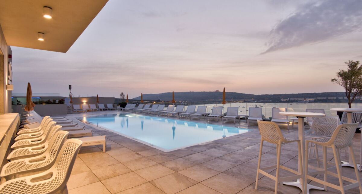 Wczasy na Malcie: 7 dni ze śniadaniami w hotelu od 2080 PLN. Wyloty z 2 miast