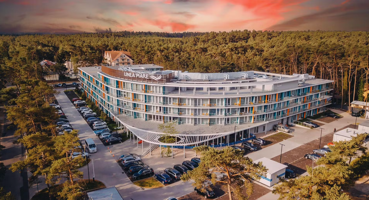 Nocna akcja w Travelist.pl: Linea Mare Resort & Spa (z wyżywieniem) nad Bałtykiem od 299 PLN/pokój