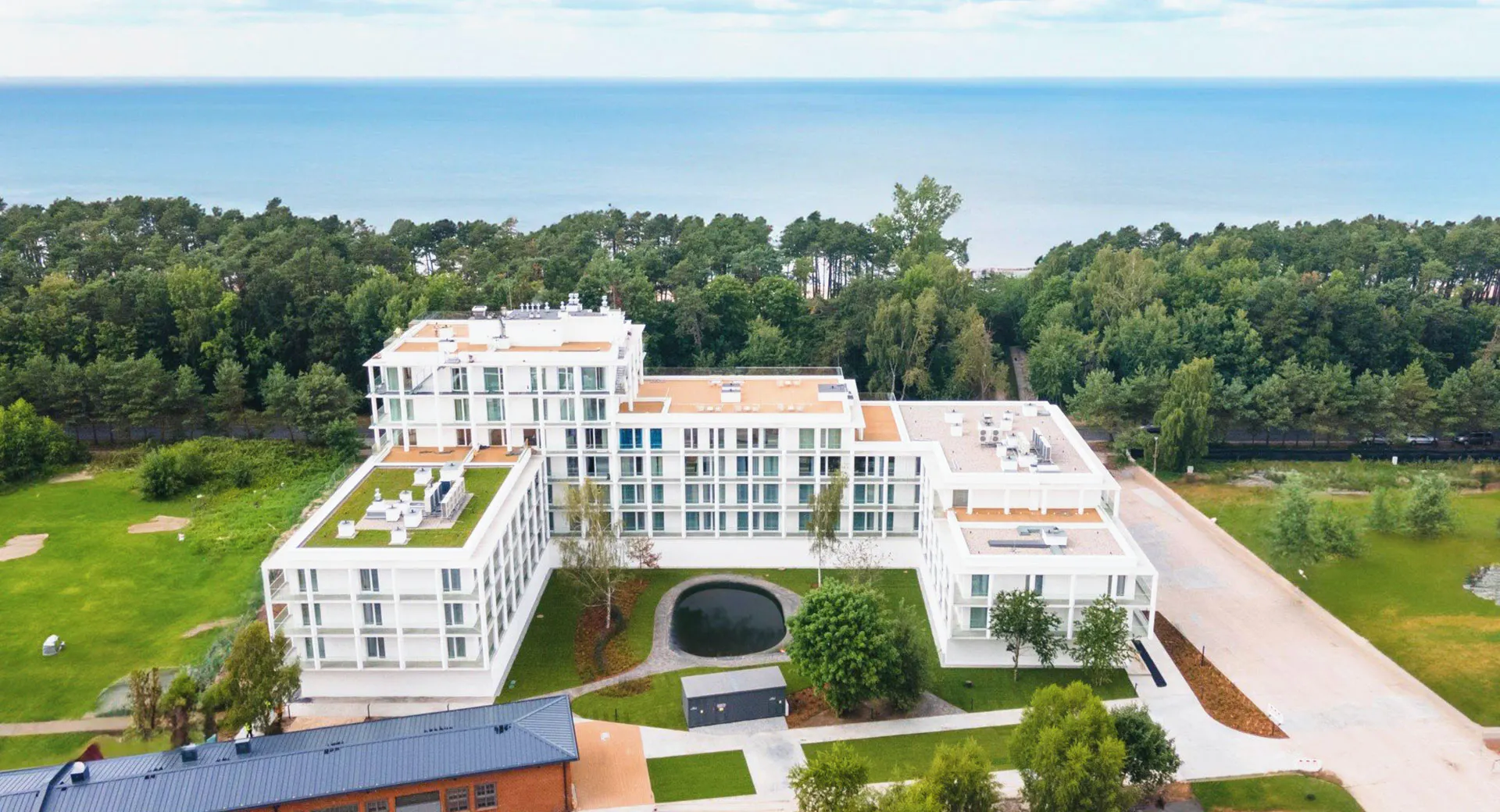 Mielno: ARCHE Fabryka Samolotów od 107 PLN/pokój