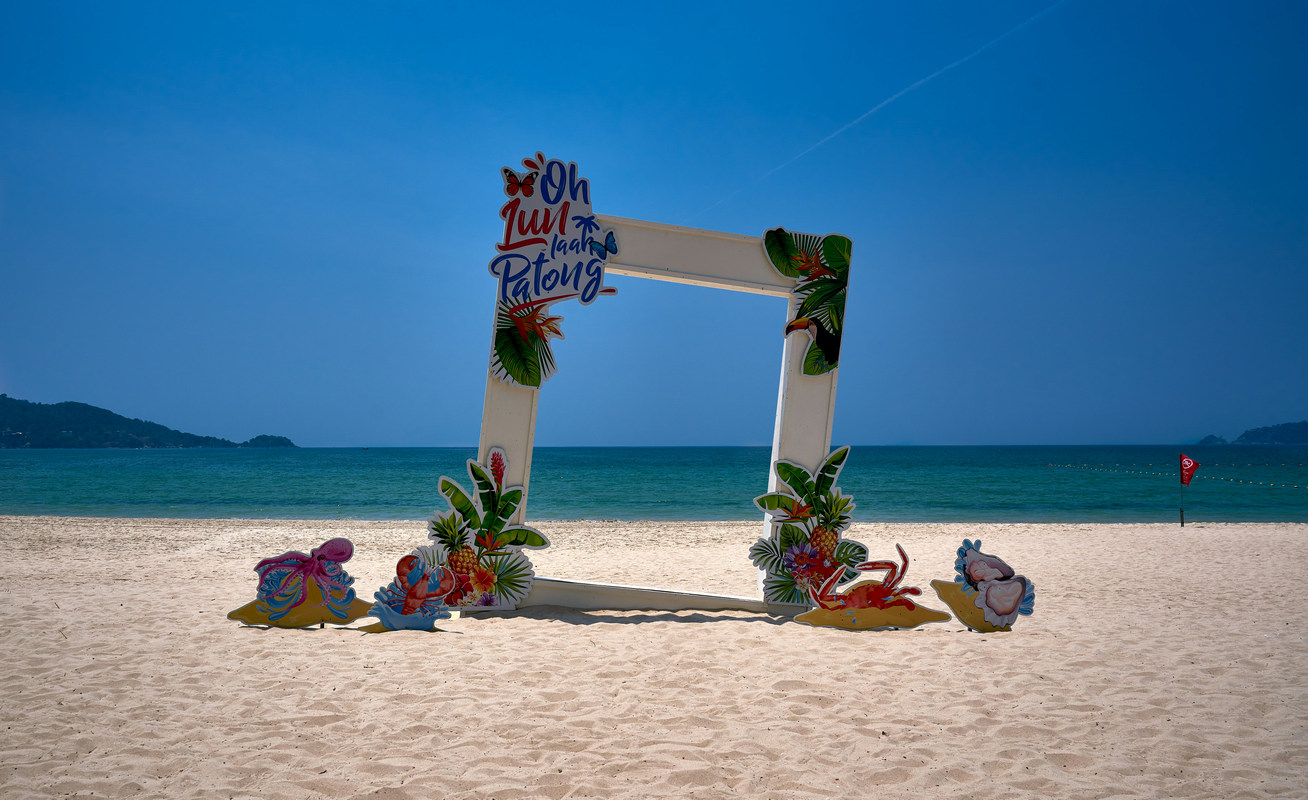Phuket w sezonie: 12-dniowy urlop w 4* hotelu za 3086 PLN. Loty (z bagażem) z Wiednia i noclegi