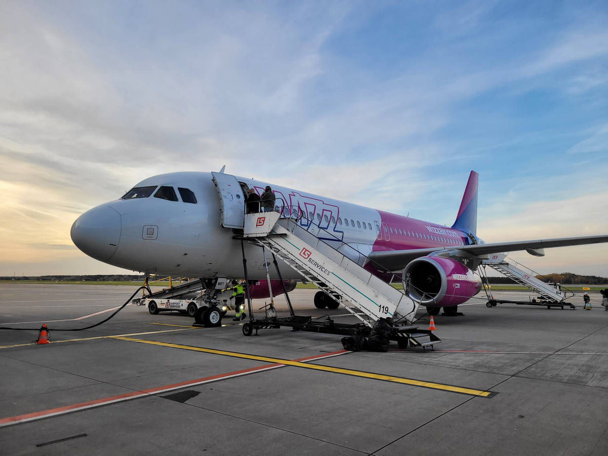 Black Friday w Wizz Air! -25% na wybrane loty: Arabia Saudyjska, Armenia, Rumunia, ZEA czy Teneryfa od 83 PLN