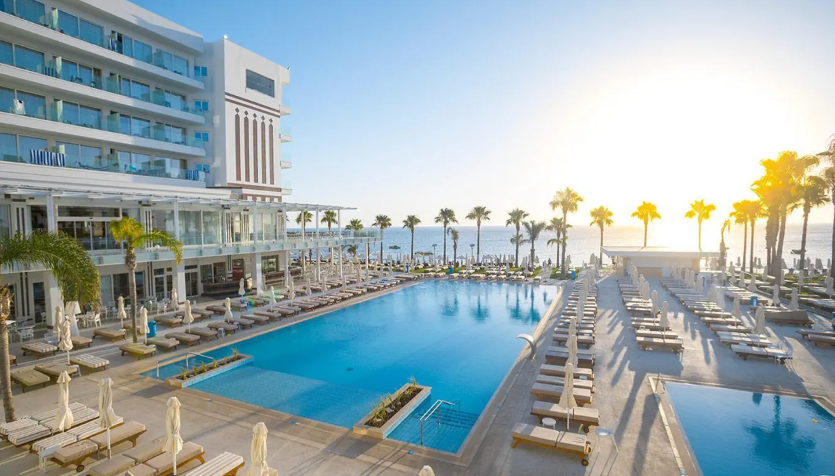 Cypr na wypasie: 5* hotel z wyżywieniem od 1777 PLN. Wyloty z 3 miast