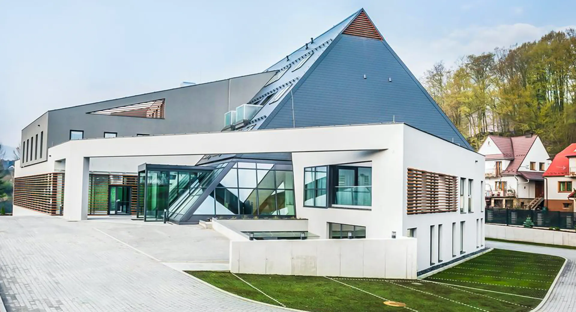 Urlop w Beskidach: hotel Limanova z wyżywieniem od 329 PLN/pokój