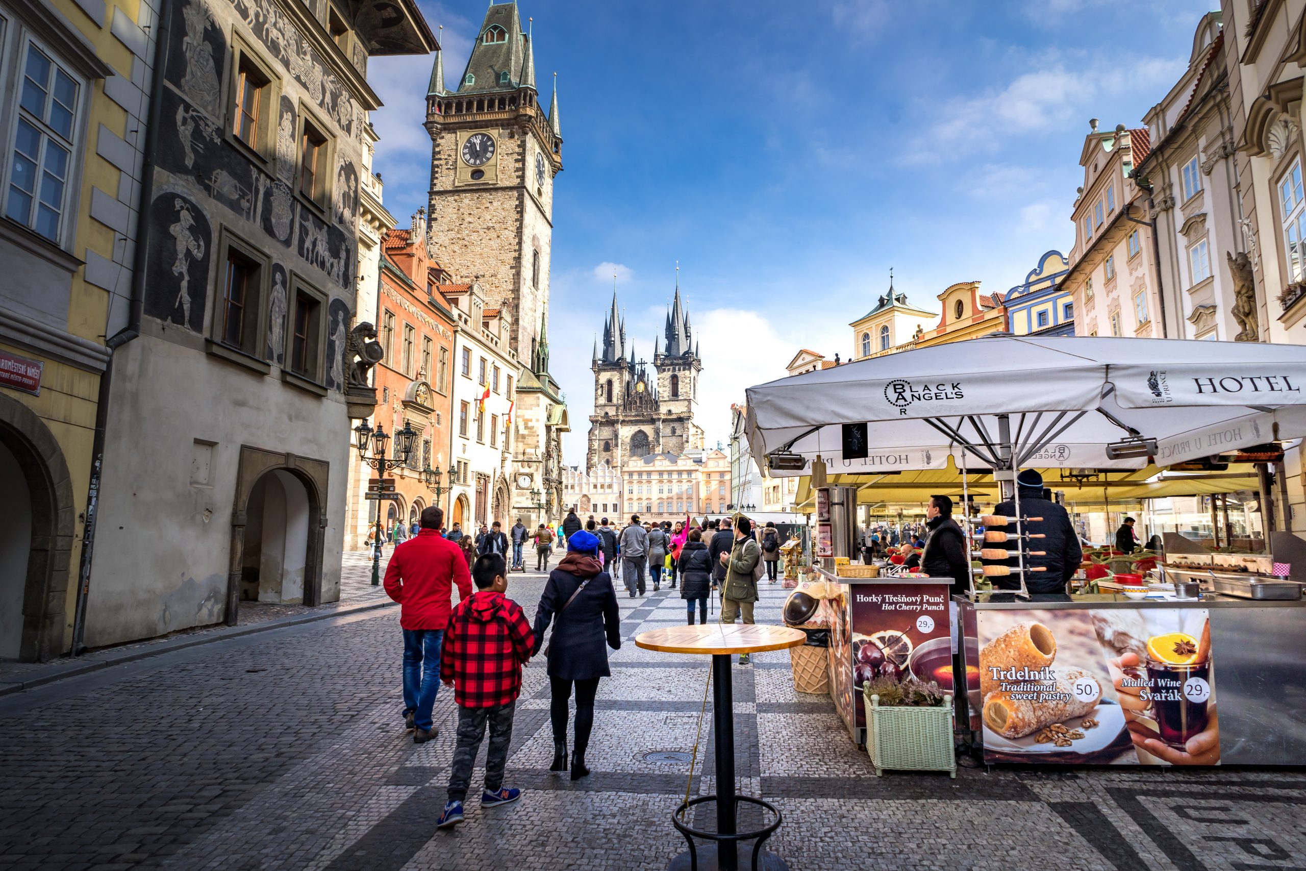 Majówka w Pradze za 133 PLN ☀️ Bierz drugą połówkę i spędźcie cudowny wiosenny weekend 💞