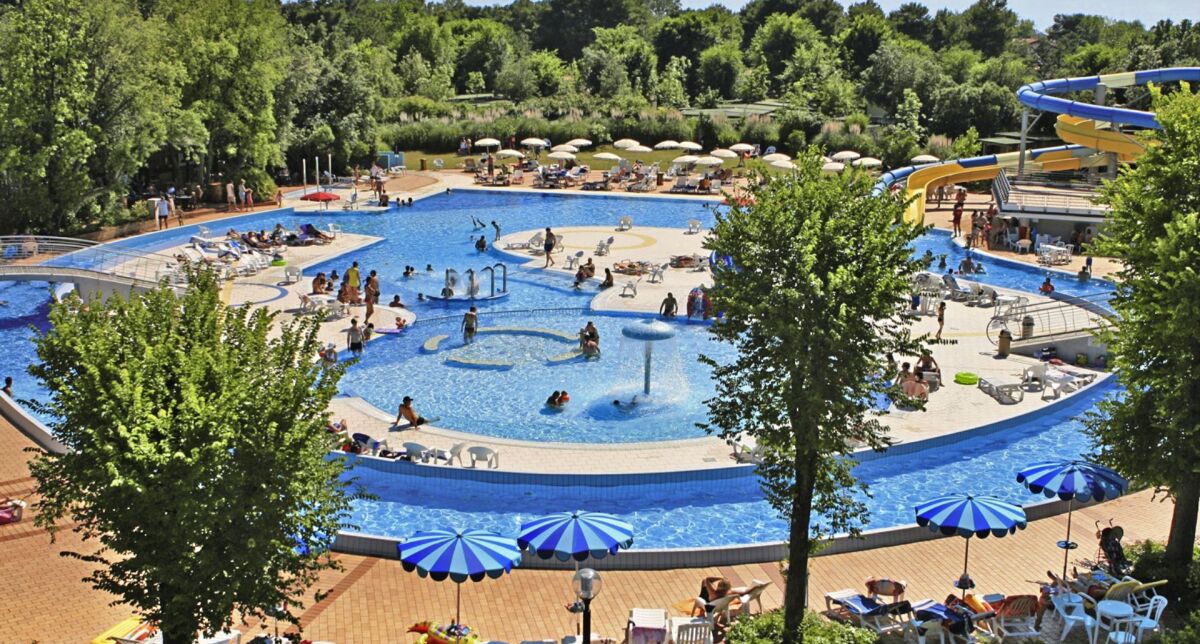 Wakacje we Włoszech: 7 dni nad Adriatykiem w kompleksie z aquaparkiem za 5042 PLN/4 osoby