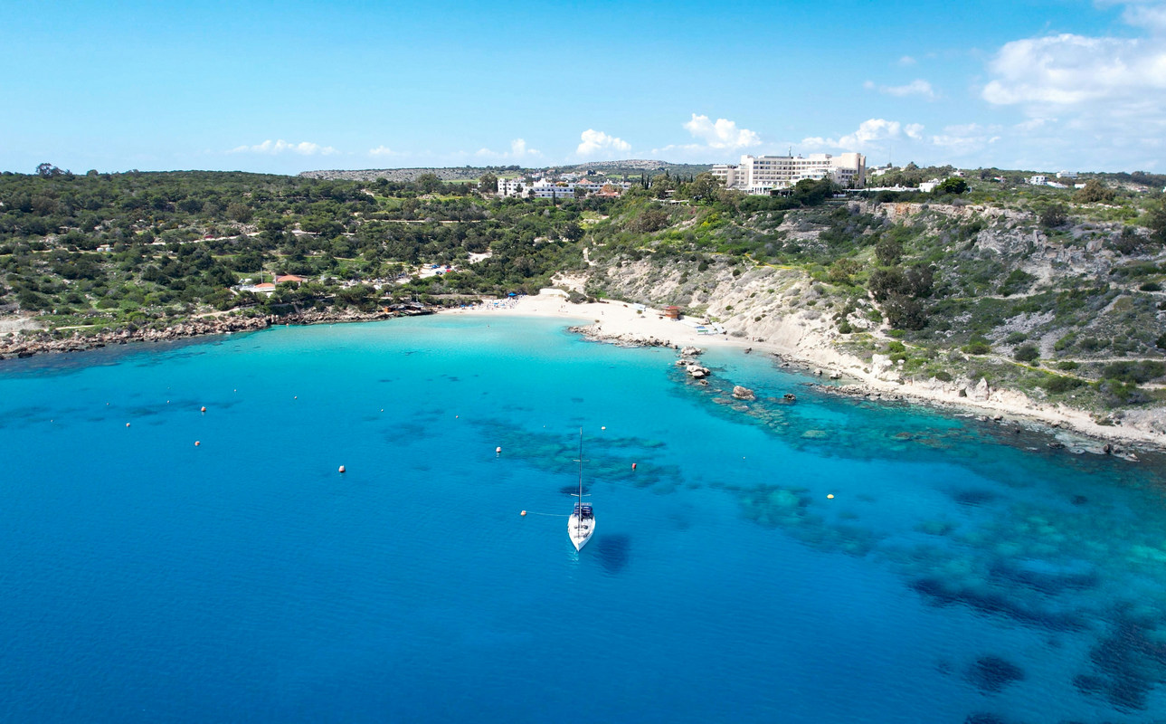 Warto! Podróż na Cypr za 404 PLN. Loty z Gdańska i 3 noce w aparthotelu