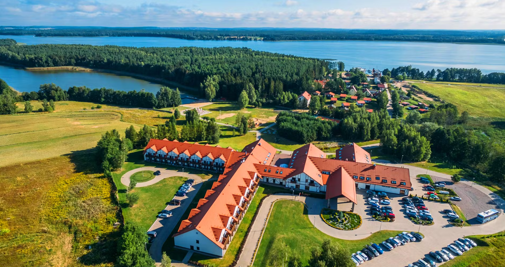 Wypoczynek na Mazurach: Mikołajki Resort Hotel & Spa ze śniadaniami od 324 PLN/pokój