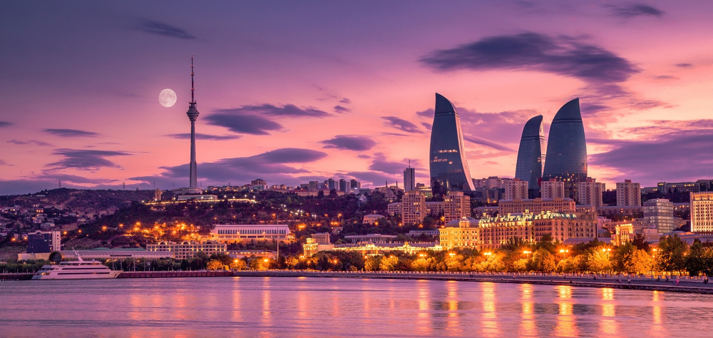 Okołoweekendowy city break w Baku za 869 PLN. Bezpośrednio PLL LOT z Warszawy + 4* hotel ze śniadaniami