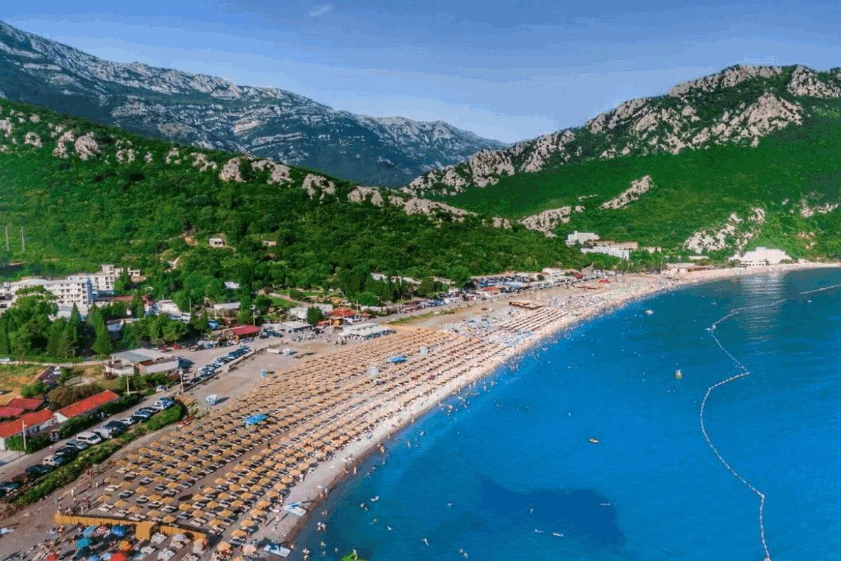 Relaks w Czarnogórze: tygodniowy wypoczynek z wyżywieniem za 1377 PLN. Wylot z Gdańska