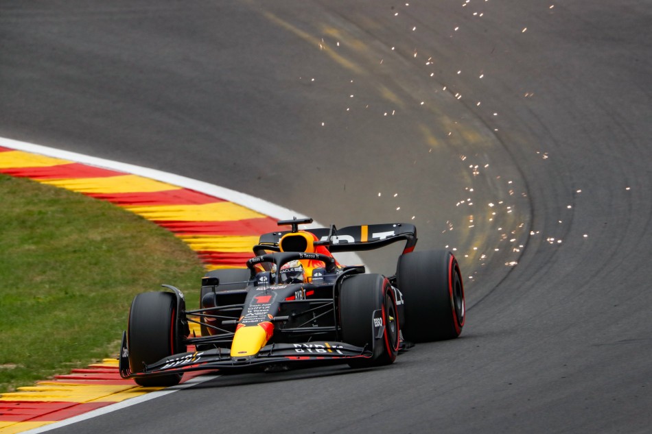 Zobacz F1 w wakacje od 1415 PLN! Loty do Belgii z 4 polskich miast + wejściówka na wyścig