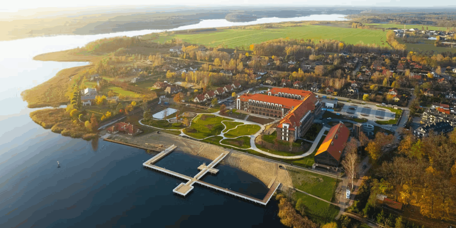 Luksus na Mazurach: noclegi (ze śniadaniami) w 5* hotelu Lake Hill Mazury Resort & SPA od 325 PLN/pokój