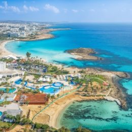 Urlop na Cyprze za 639 PLN 😍 Loty i noclegi w centrum Ajia Napa 😎