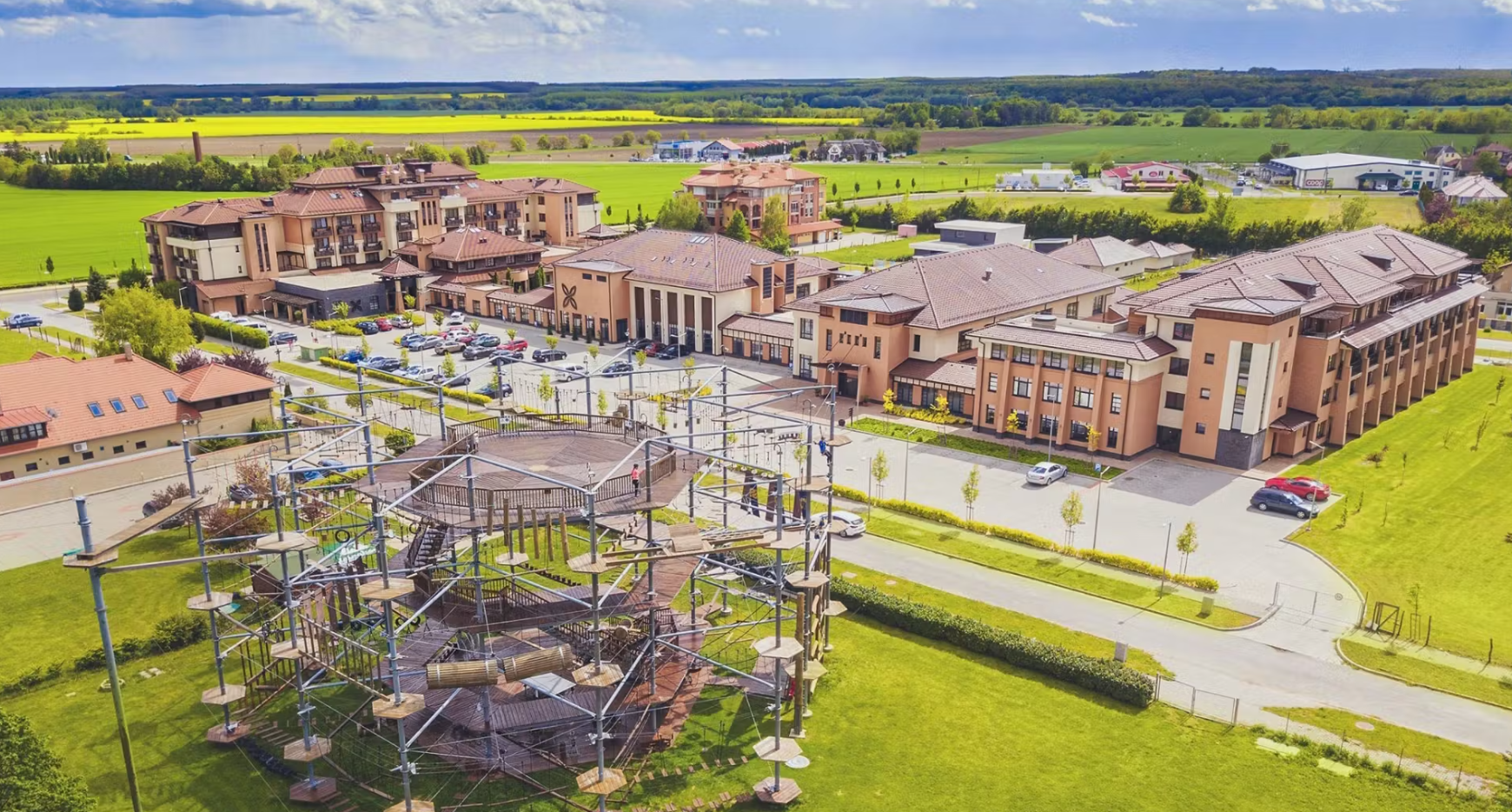 Wypoczynek na Węgrzech: 4* Caramell Premium Resort Superior z wyżywieniem od 363 PLN/pokój