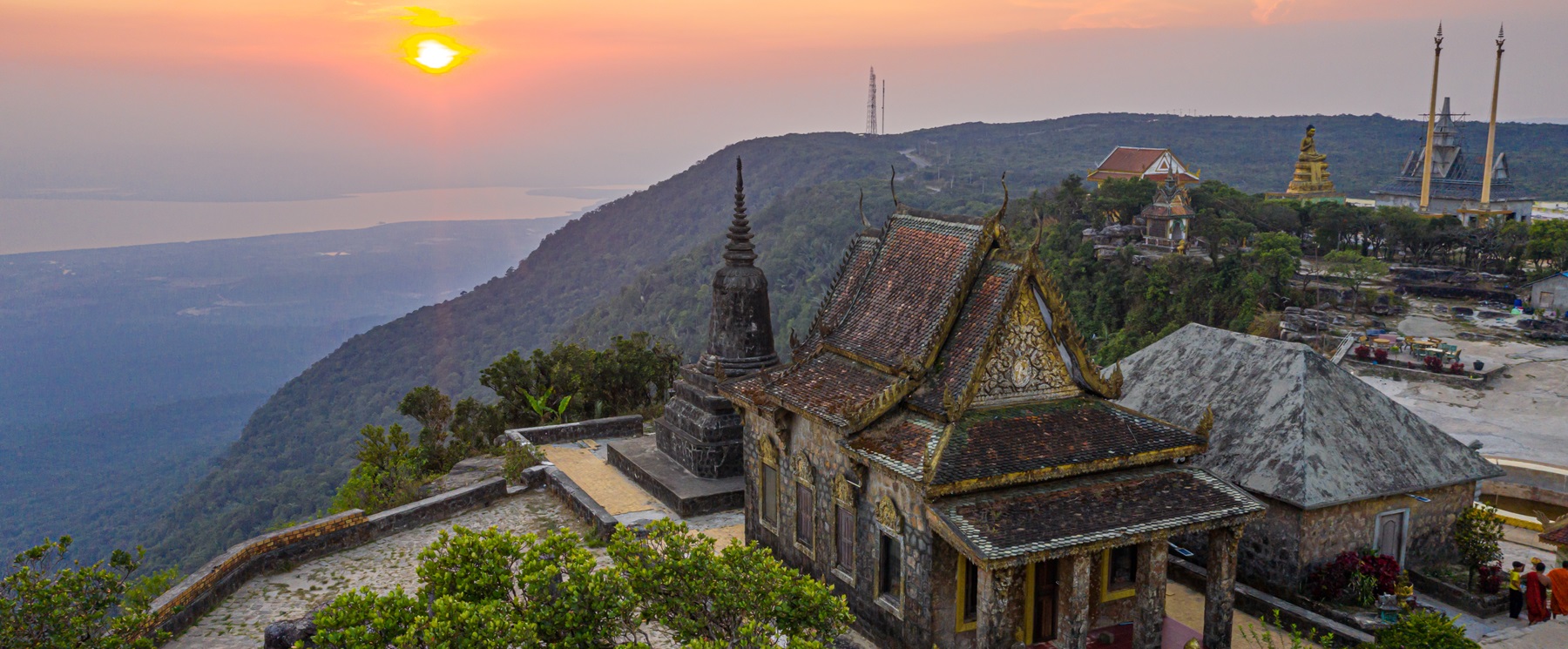 Odkryj niezwykłą Kambodżę! Loty do Phnom Penh z Budapesztu z dużym bagażem od 2172 PLN