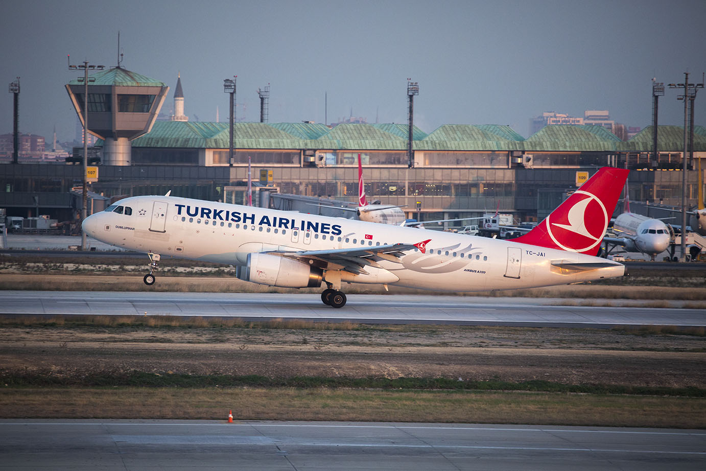 Turkish Airlines chce uruchomić trzecią trasę z Polski do Stambułu. Jest na liście ich największych priorytetów