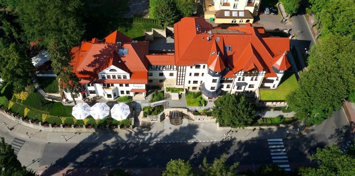 Kotlina Kłodzka: 4* hotel Bukowy Park & Apartamenty z wyżywieniem od 345 PLN/pokój