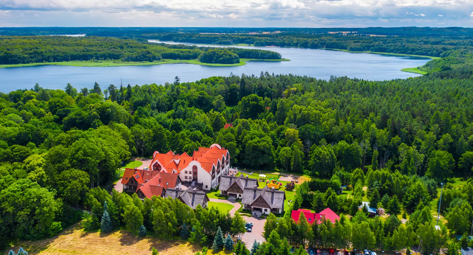 Kaszuby: 4* hotel Aubrecht Country SPA Resort ze śniadaniami od 186 PLN/pokój (pobyt 2 dzieci gratis)