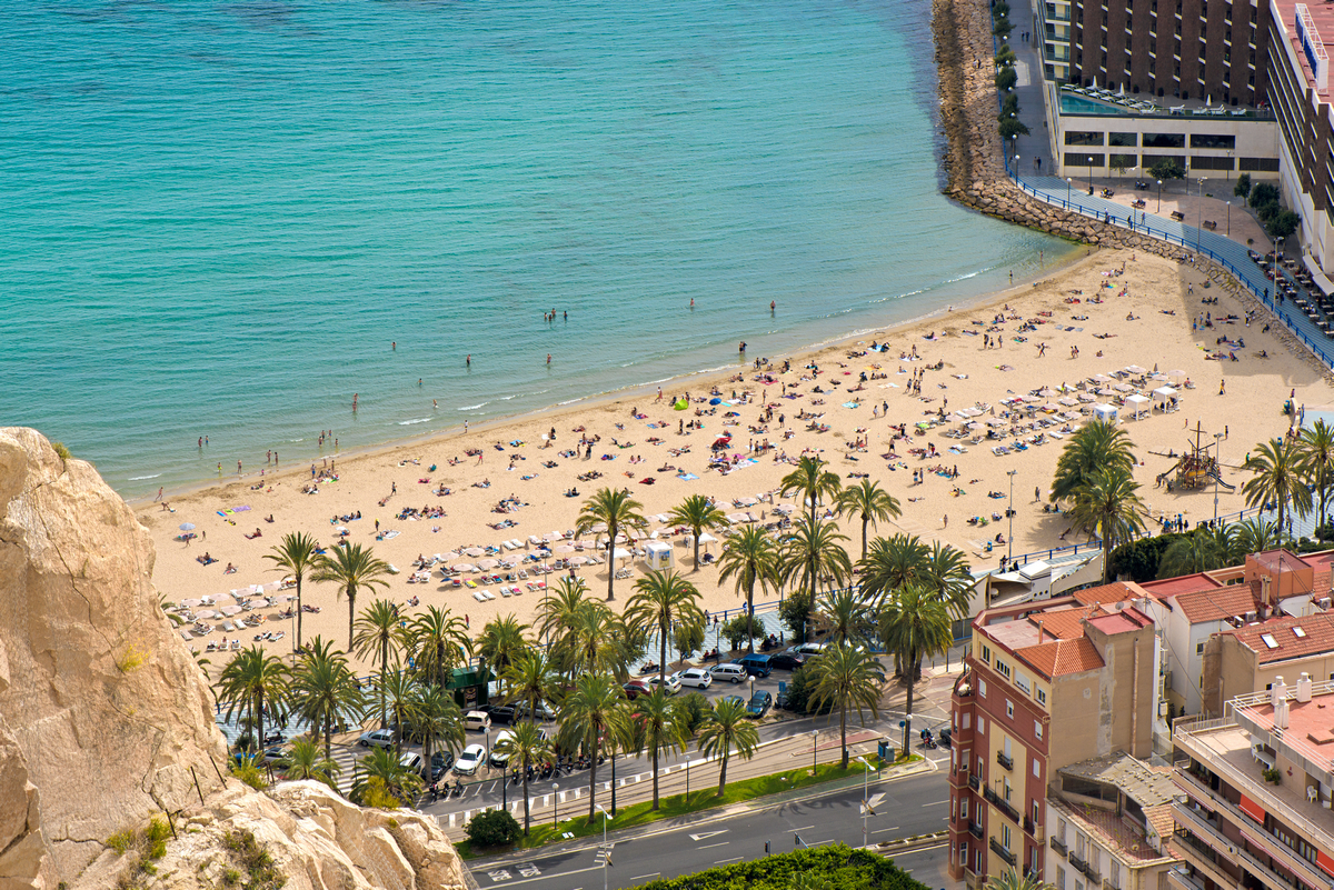 Alicante z weekendem 😍 Loty Ryanair i 2 noce w hotelu za 679 PLN ❗