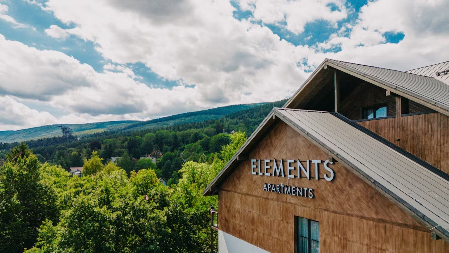 Luksus w Górach Izerskich: 5* Elements Hotel & SPA & Apartments ze śniadaniami od 239 PLN/pokój