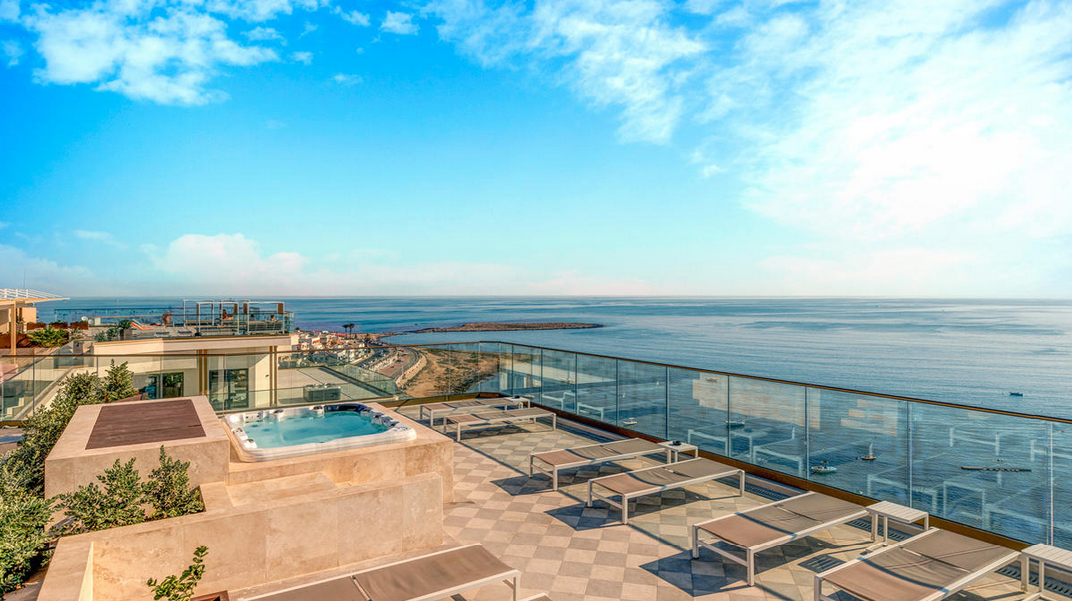 Malta: 6 dni w świetnym 4* hotelu z wyżywieniem (i napojami) od 2449 PLN. Wyloty z 2 miast