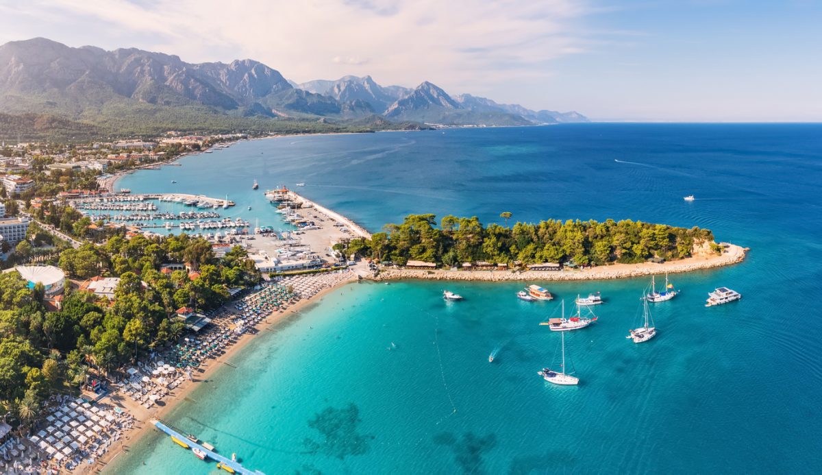 First minute: 7 dni z all inclusive w 5* hotelu w Turcji od 1640 PLN. Wyloty z 2 miast