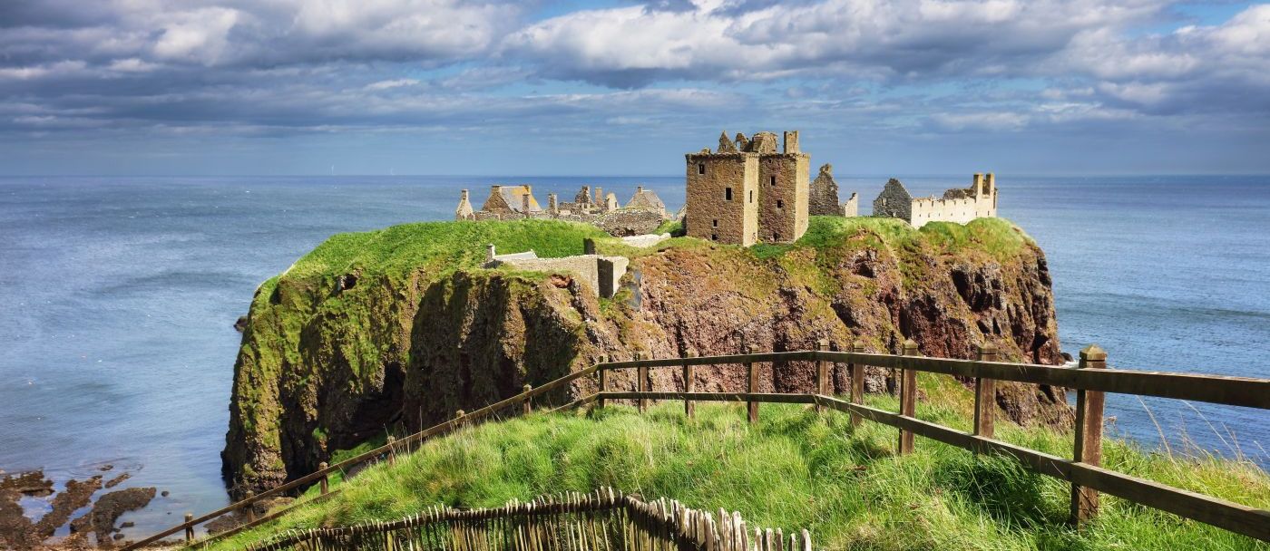 Zobacz zamek Dunnotar! Weekend w Szkocji za 553 PLN. Loty z Gdańska + hotel na 2 noce