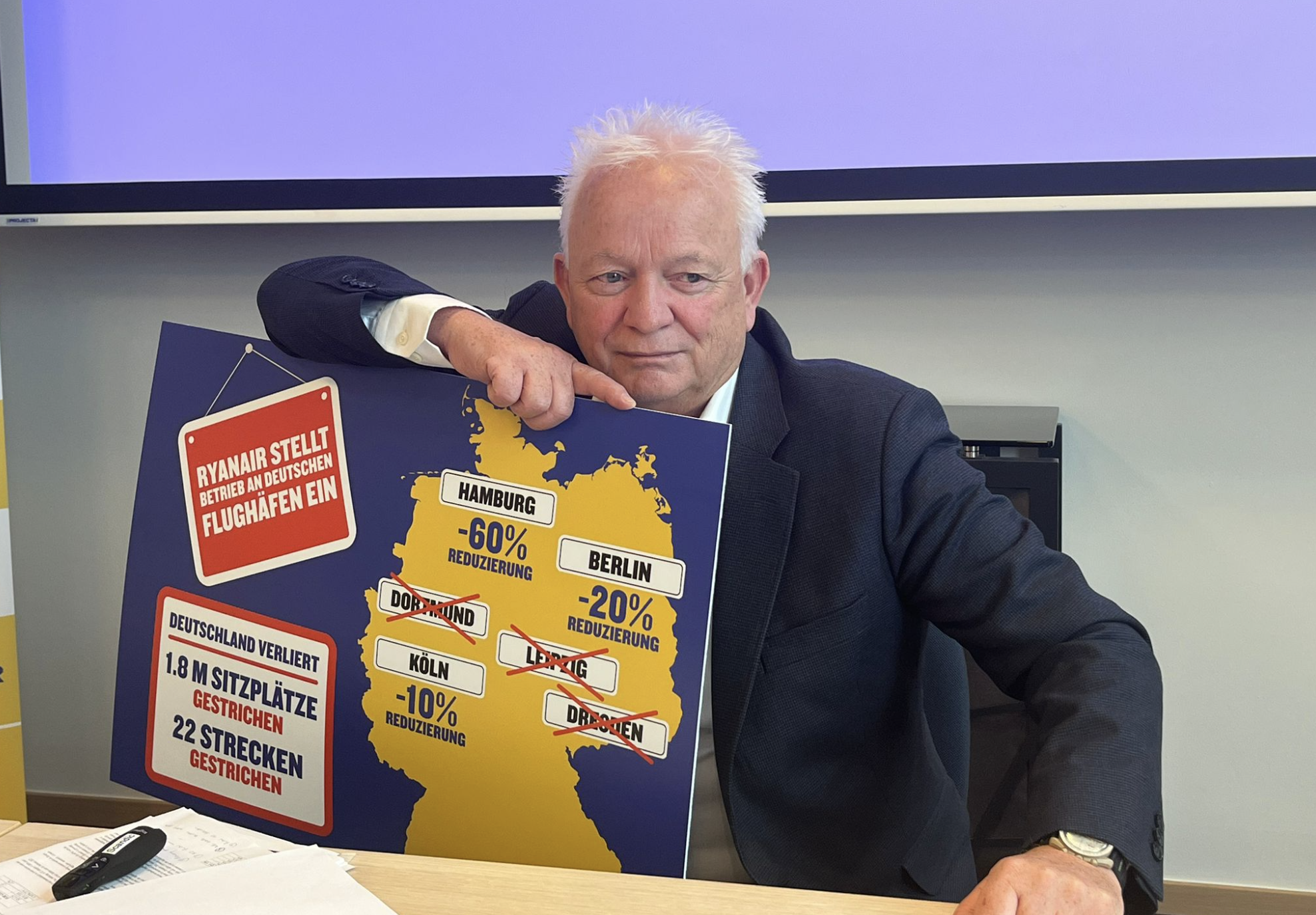 Ryanair kasuje 22 trasy, w tym 2 hitowe loty z Polski! Z 3 lotnisk znika na dobre