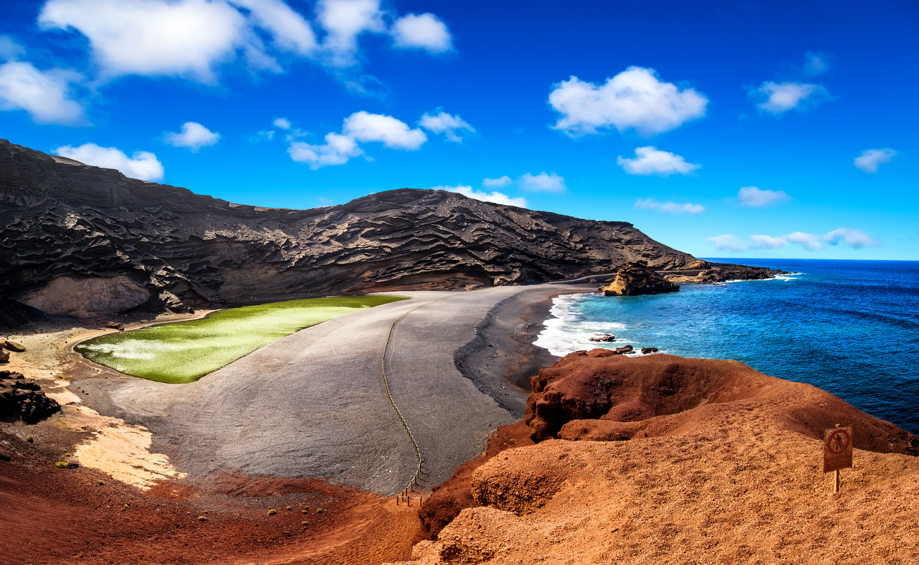 Tydzień na Kanarach od 1431 PLN 🏝️Loty na Lanzarote z 4 miast i noclegi ✈️