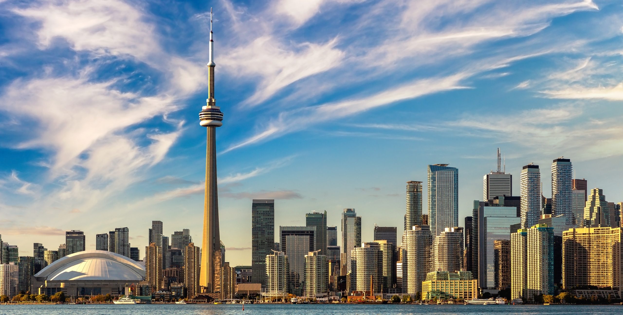 Majówka w Kanadzie: loty do Toronto z Warszawy od 1669 PLN