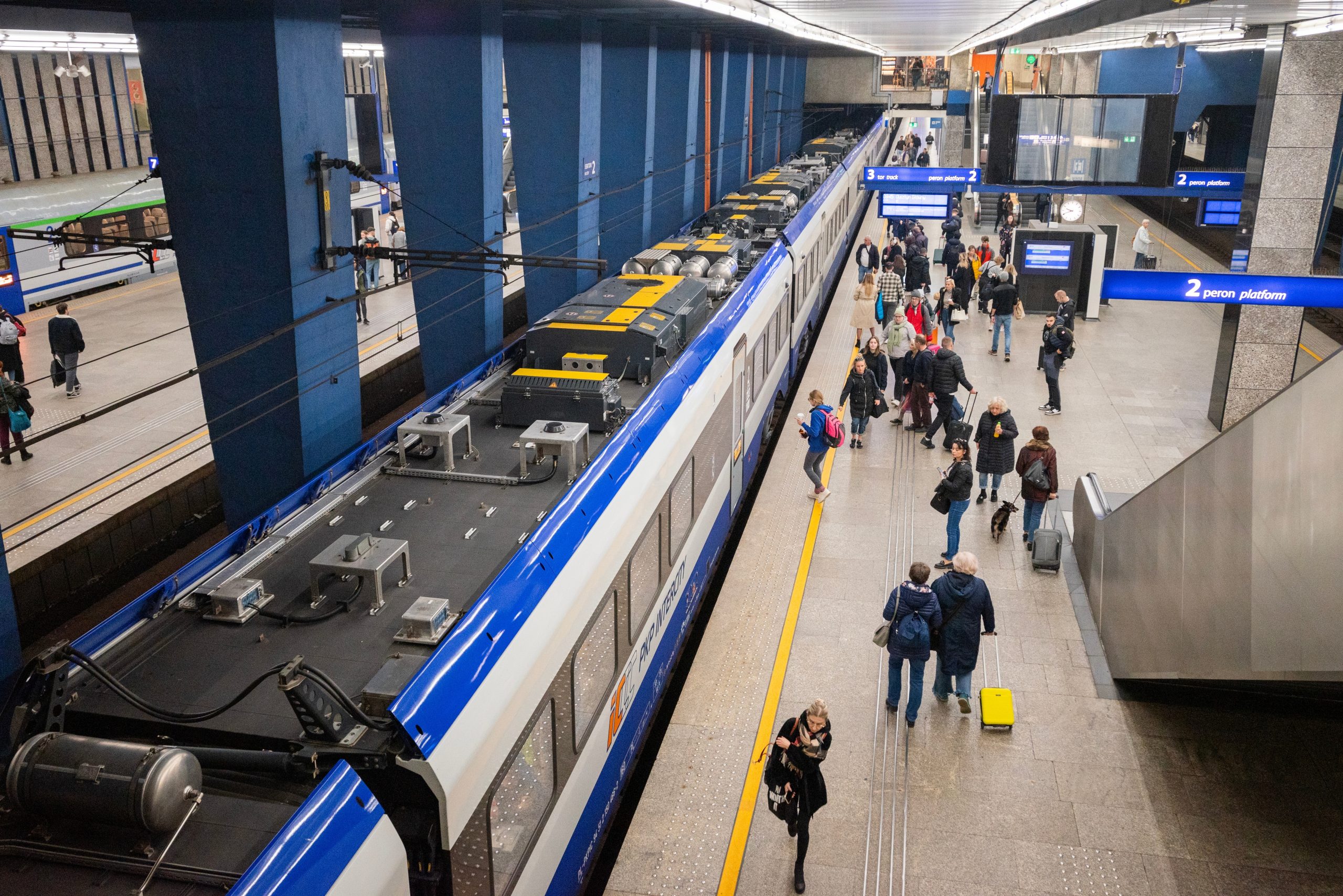 dworzec warszawa centralna