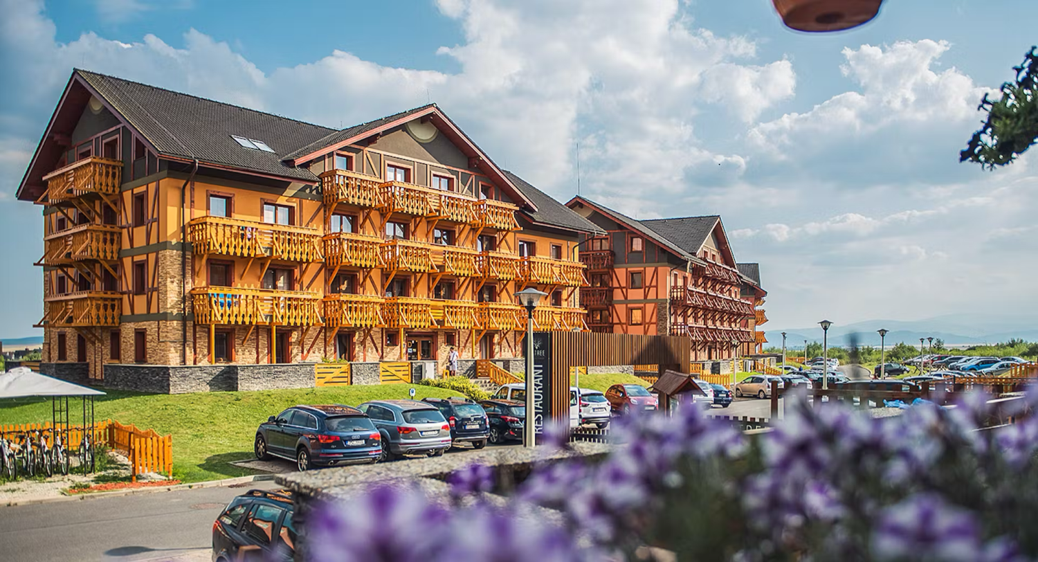 Urlop na Słowacji: 4* Tatragolf Mountain Resort od 200 PLN/pokój