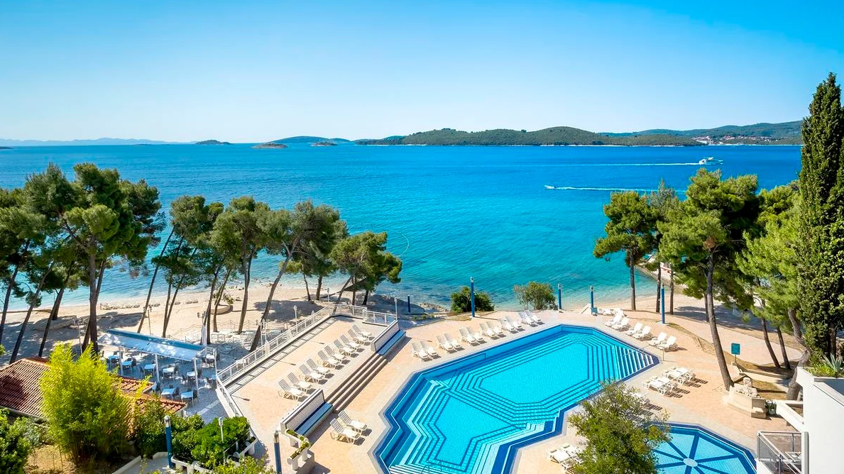 Wiosna w Chorwacji: 7 dni w 4* hotelu z pełnym wyżywieniem plus od 2669 PLN. Wyloty z 3 miast