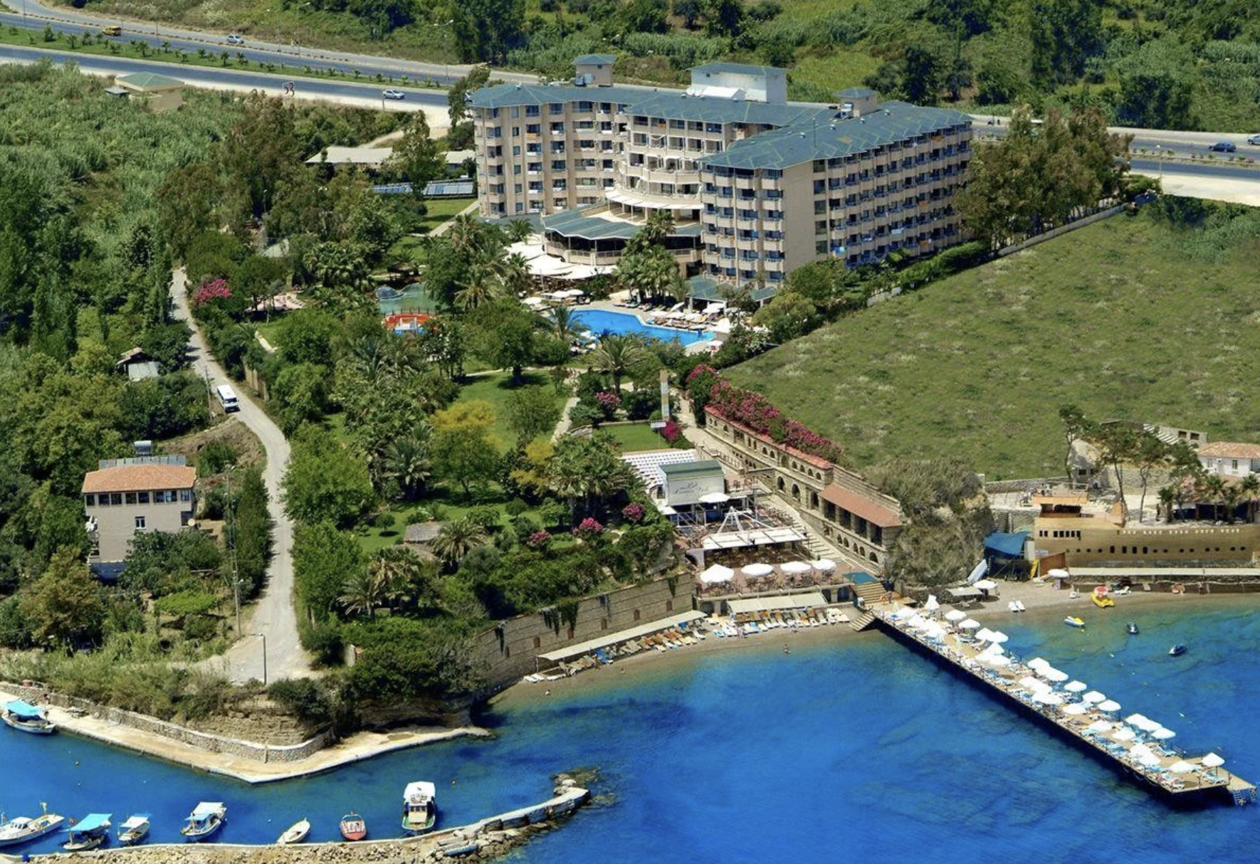 Majówka w Turcji: Tygodniowe wczasy w 5* hotelu z ultra all inclusive od 2769 PLN. Wyloty z 5 miast
