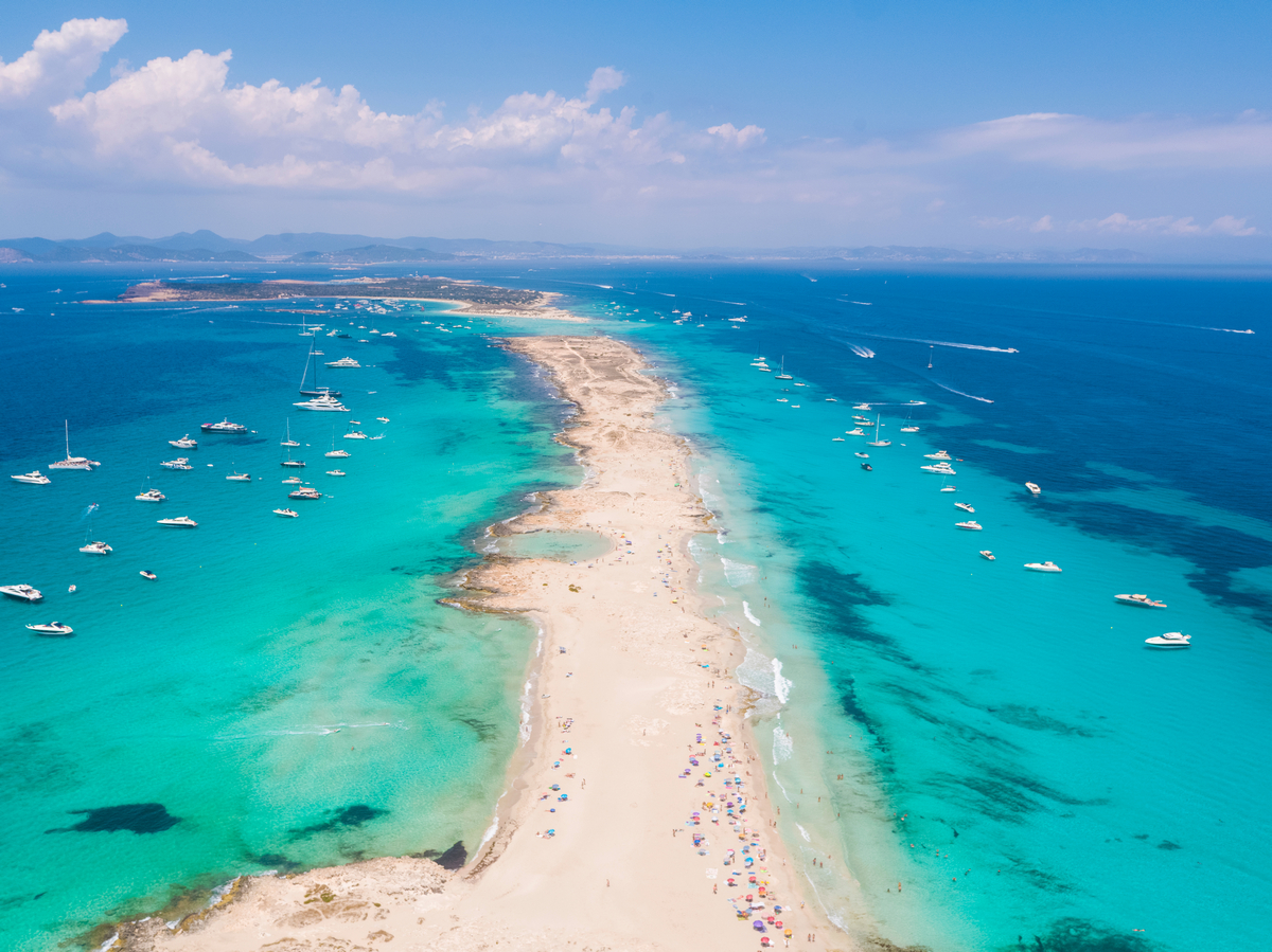 Wakacje 2025: Ibiza i Formentera w jednej podróży z Krakowa za 714 PLN